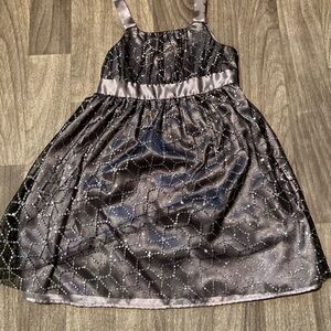 Beautiful silver formal special occasion Emily West girls dress sz 8